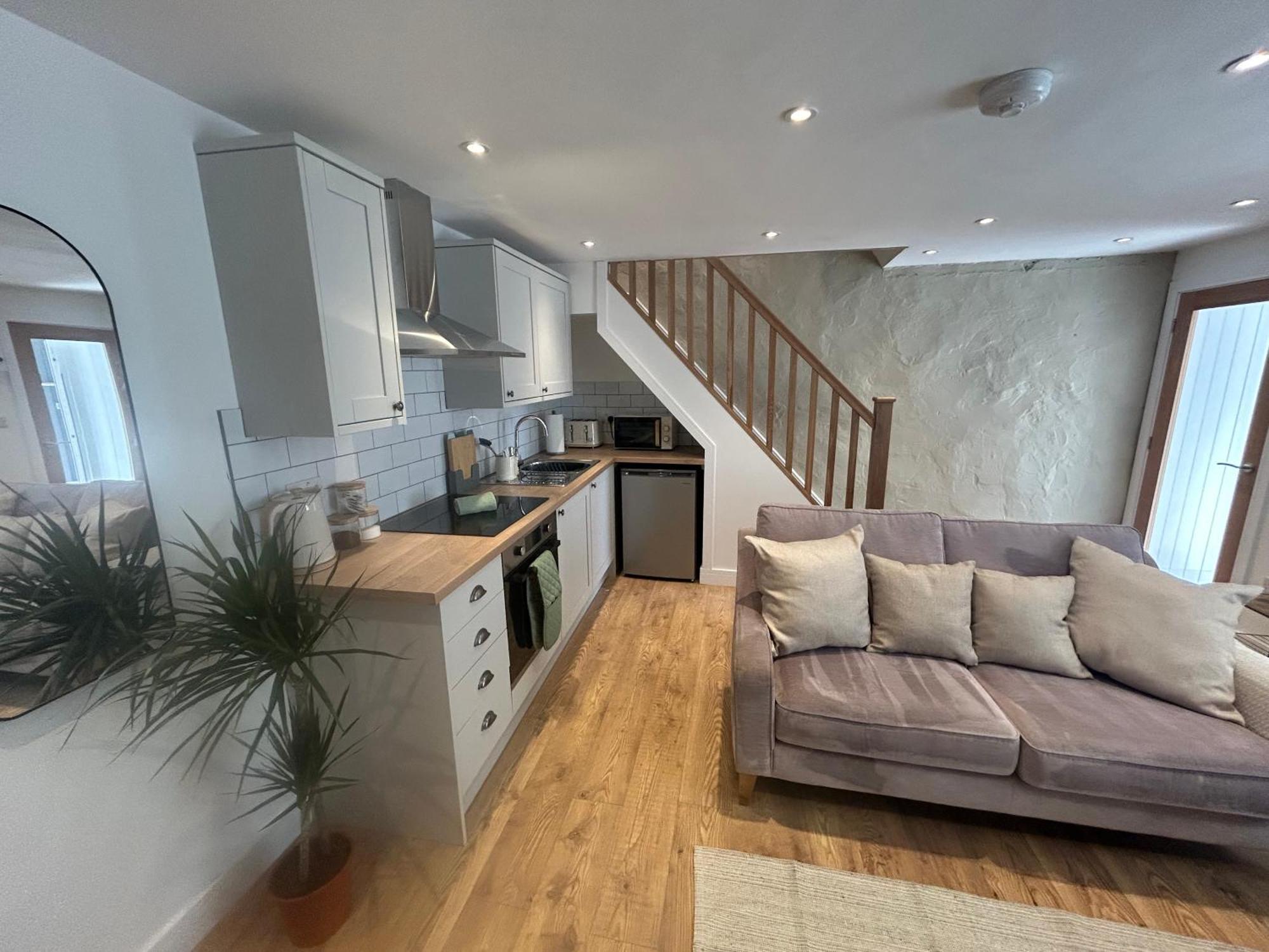 Cosy Modern Miners Cottage Llanllechid エクステリア 写真