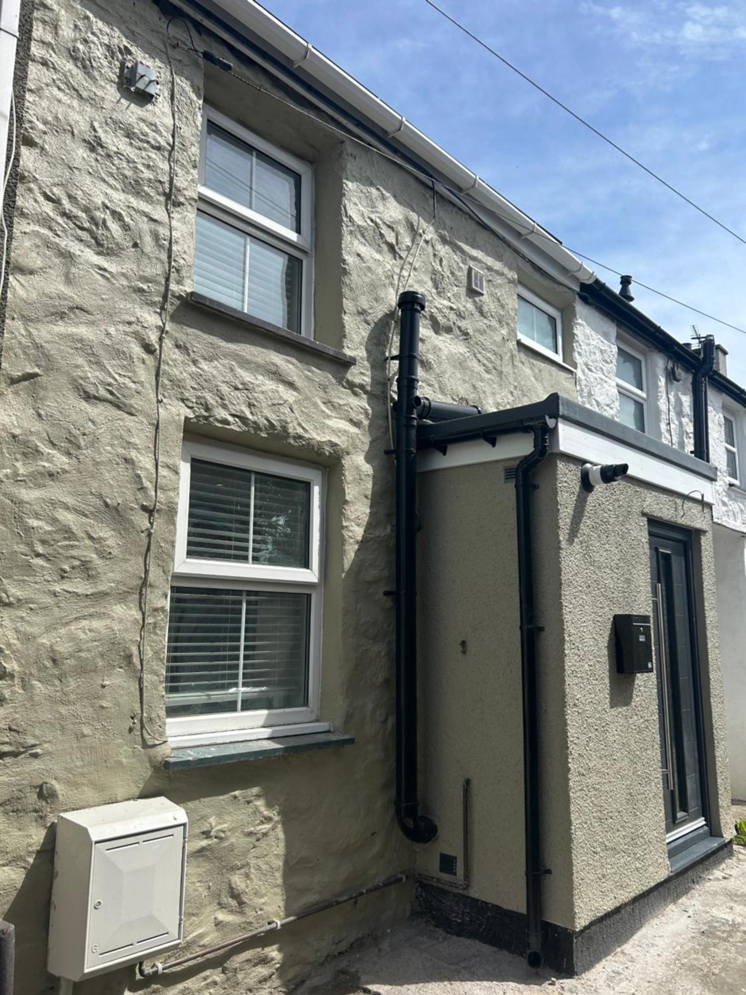Cosy Modern Miners Cottage Llanllechid エクステリア 写真